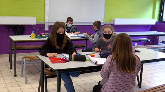 36464_nouvelles_mesures_écoles_lpi.jpg