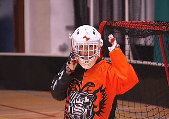 Floorball - Rencontre avec les jeunes du Black Hawks! 