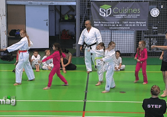 Baudour - Parents invités par leurs enfants au Karaté Club