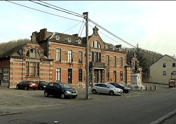 Flénu - La maison communale en transformation