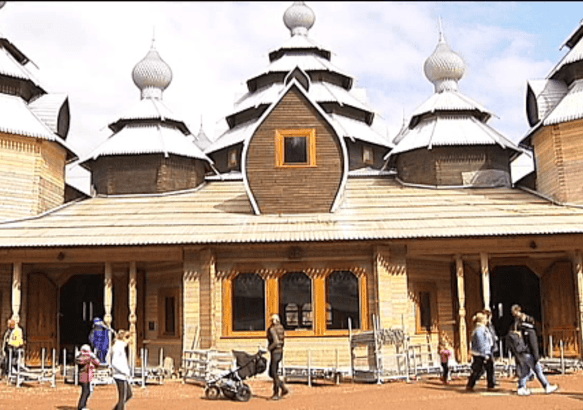 Cambron - Que savez-vous de l'architecture de Pairi Daiza ?