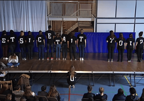 Dour - Des élèves créent un spectacle sur le harcèlement