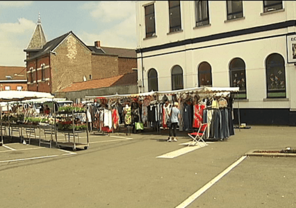 Wasmes - Un marché sur la place communale!