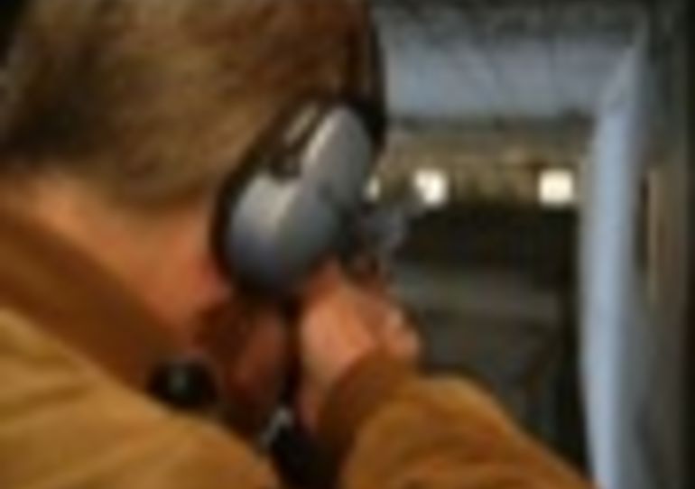  24/10/2007 - Dour : Cercle de Tir Dourois : 25e annif et loi sur les armes