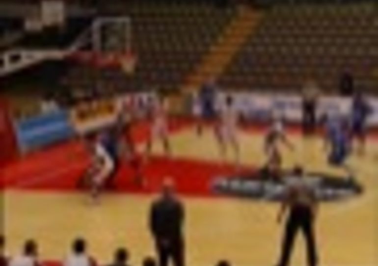 21/11/2007-Amsterdam:Coupe d'Europe de Basket: Mons s'impose face à Amsterdam