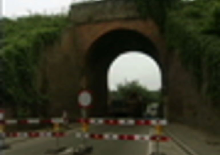 21/08/2009 - Mons : Démolition du Pont Clara à Cuesmes