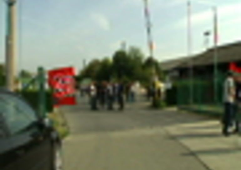 29/09/2009 - Saint-Ghislain : Faillite de Preiss Daimler : réactions des employés et de la curatrice