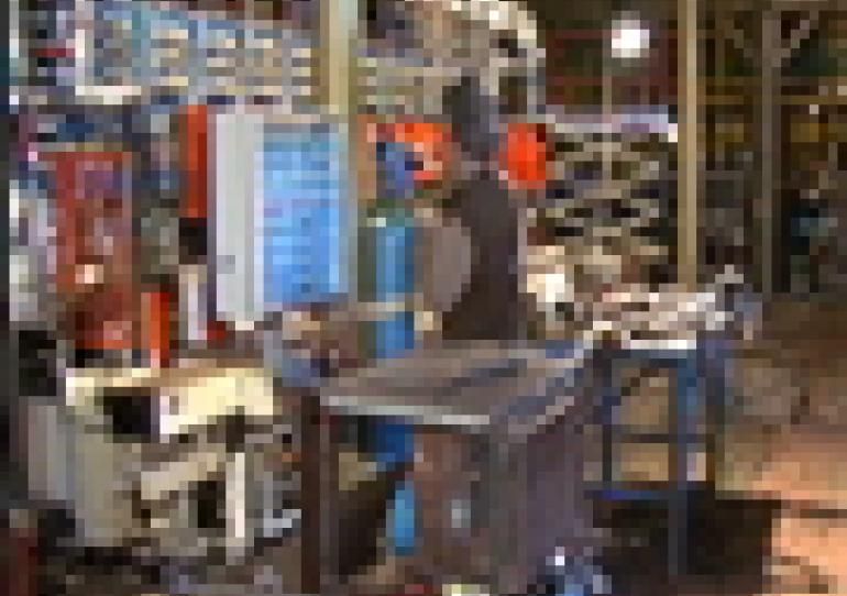 26/11/2009 - Ghlin : Restructuration à la manufacture du verre