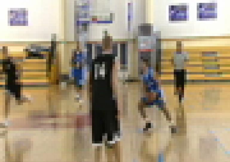 07/12/2009 - Mons : Tournoi de basket ouvert au public au SHAPE